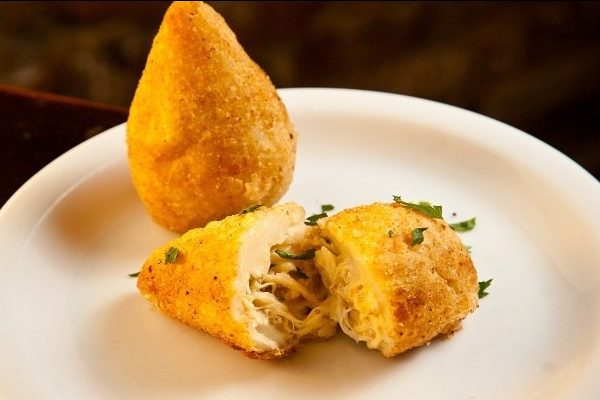 MASSA DE COXINHA SIMPLES DE FRANGO:- Gostosa E Muito Saborosa!